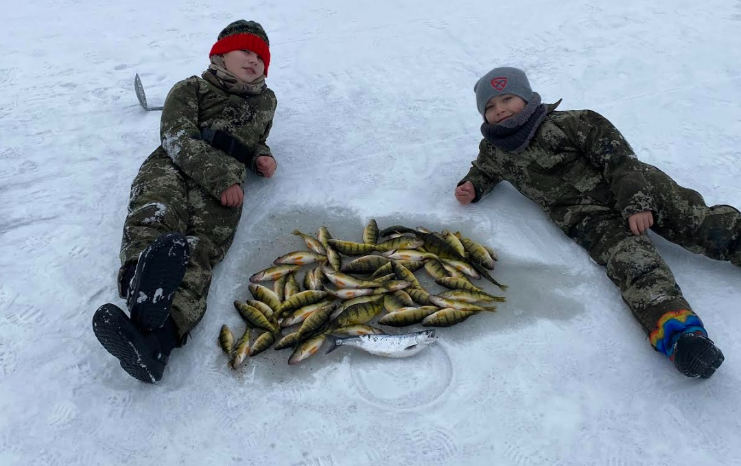 First Timers Ice Fishing with Uncle Matt from Mo Fisch Charters