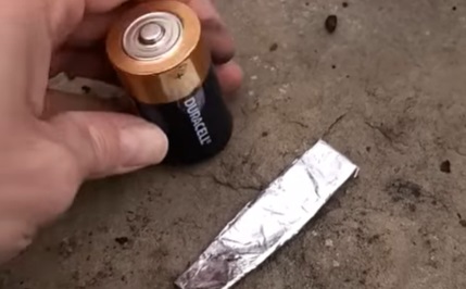 Gum wrapper + battery = fire