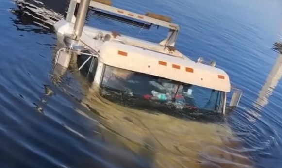 It’s Boat Ramp Season: Fails Compilation