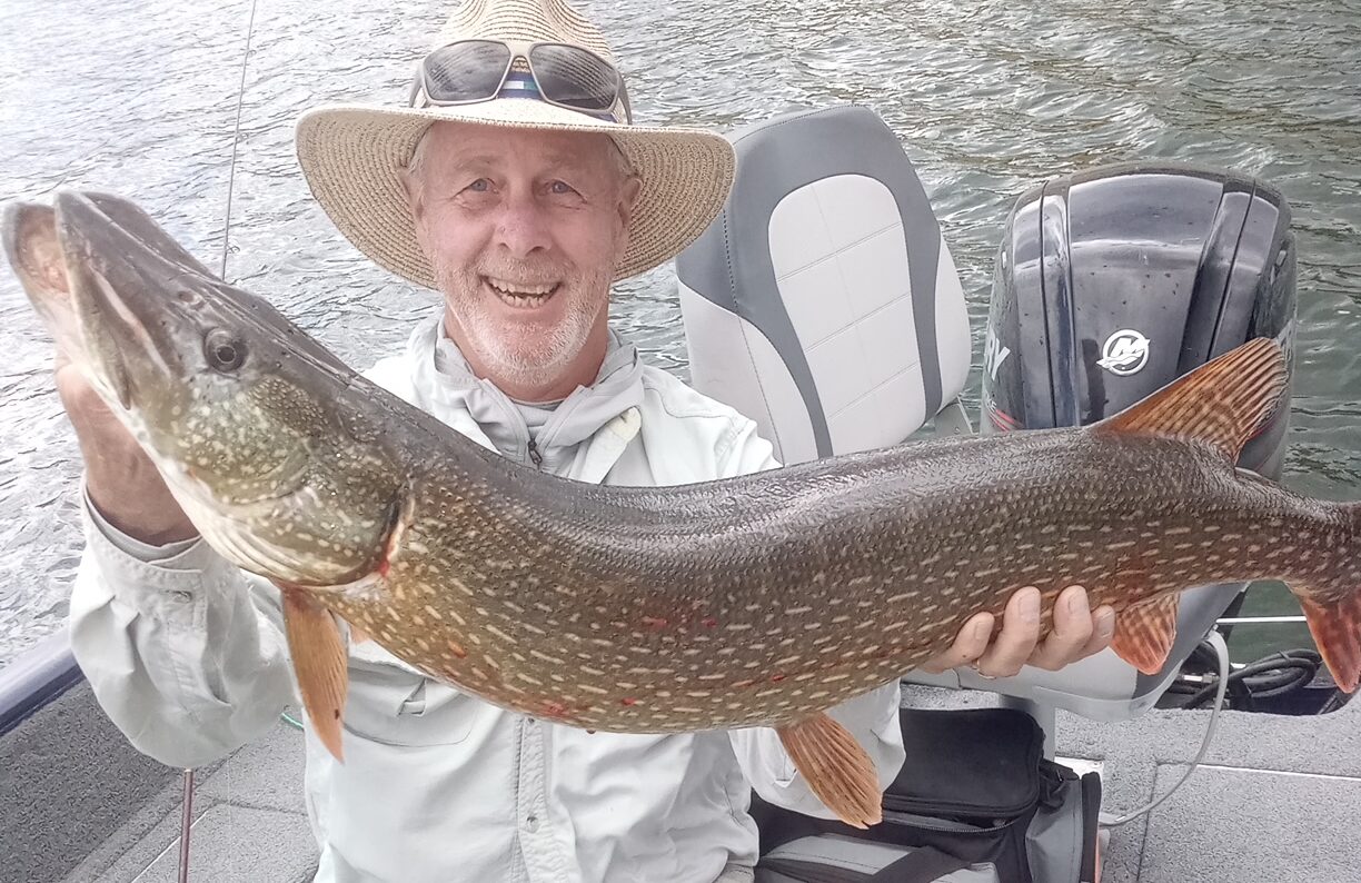 Huge Holter Pike Caught