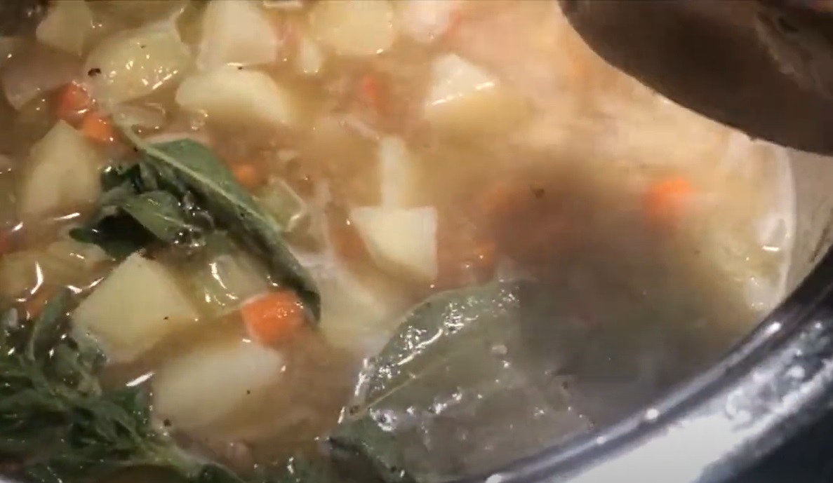 Super simple and Easy Walleye Chowder Recipe