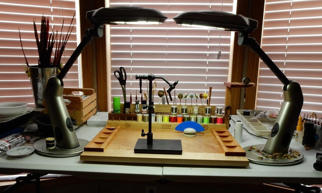 FLY TYING MADE EASY!!! by Montana Grant