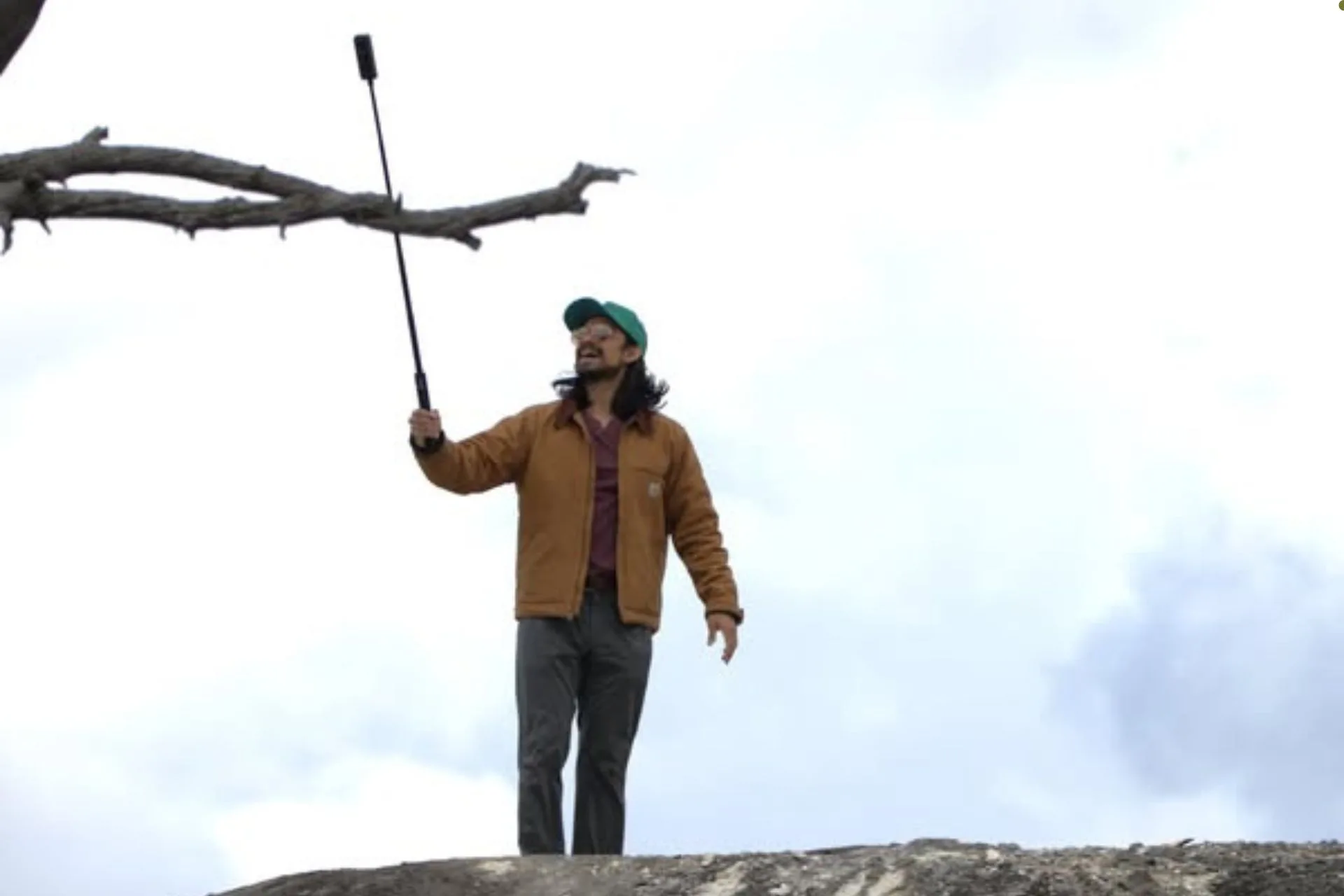 Yellowstone Rangers Seek Man Seen Running on Thermal Terrace Near White Elephant Back (Selfie Stick, Blue Ford F-150)